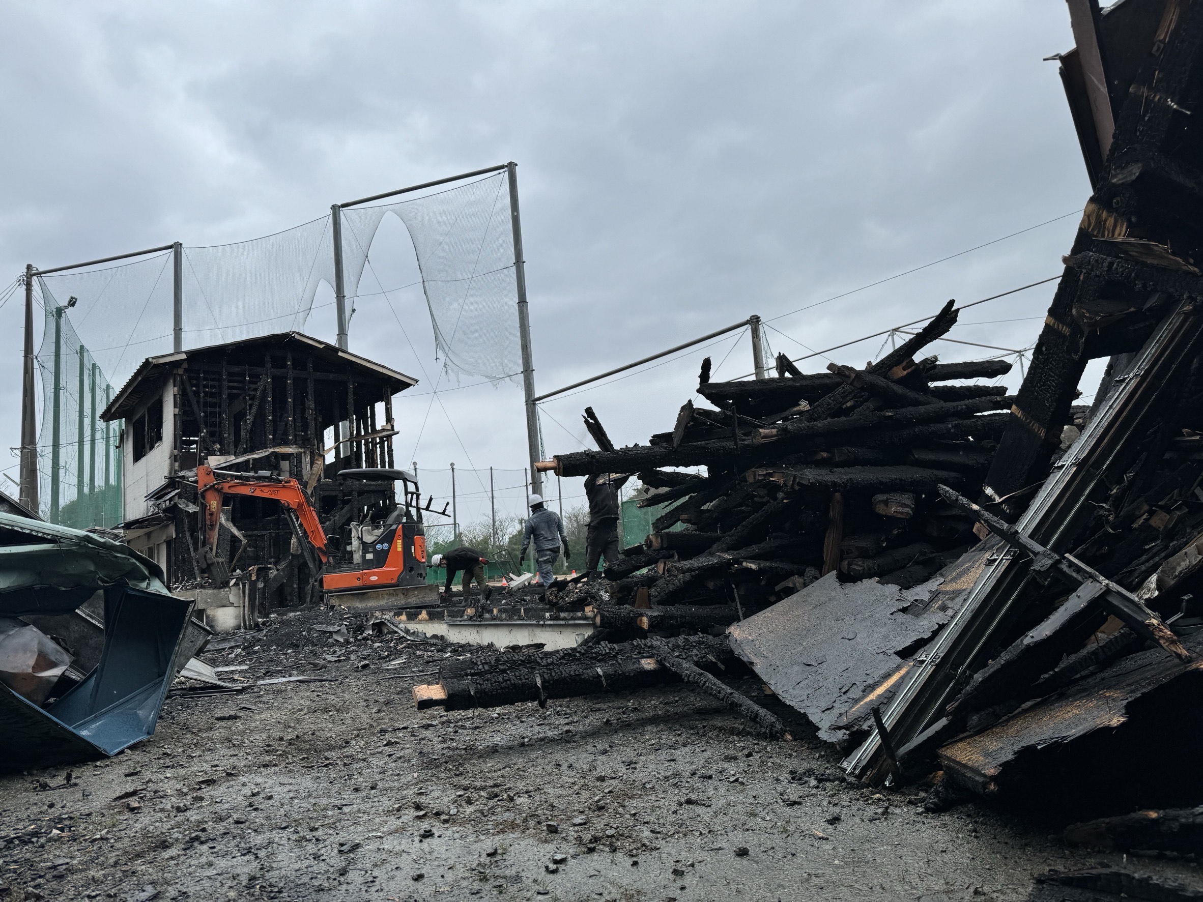 山口市 火事解体 解体前の火災建物 外観の状況