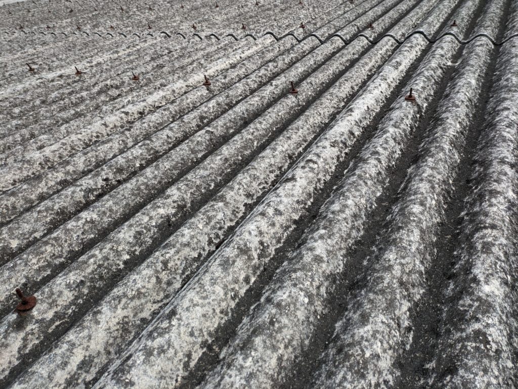 アスベストのスレート画像