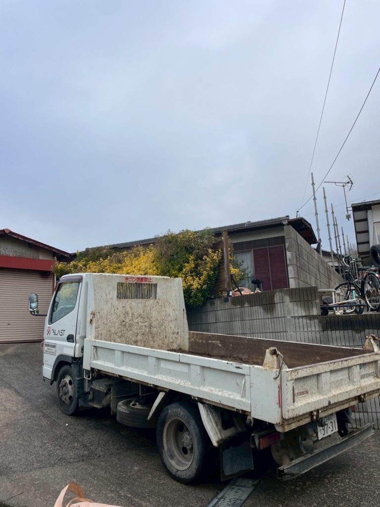 解体工事前の写真